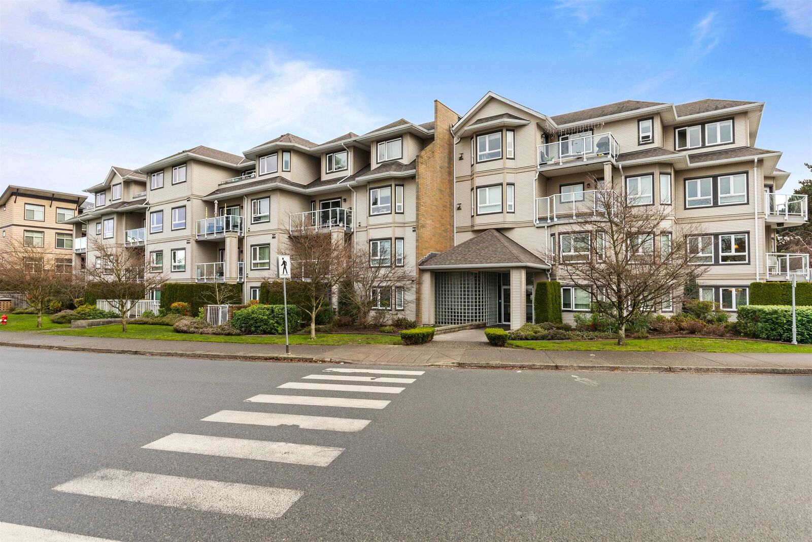 Property Photo:  8142 120A Street 411  BC V3W 0N1 