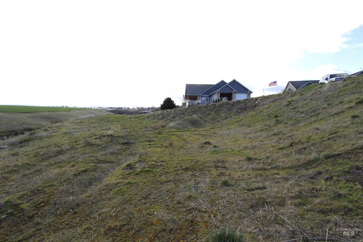 Property Photo:  3225 Hidden Valley Loop  ID 83501 