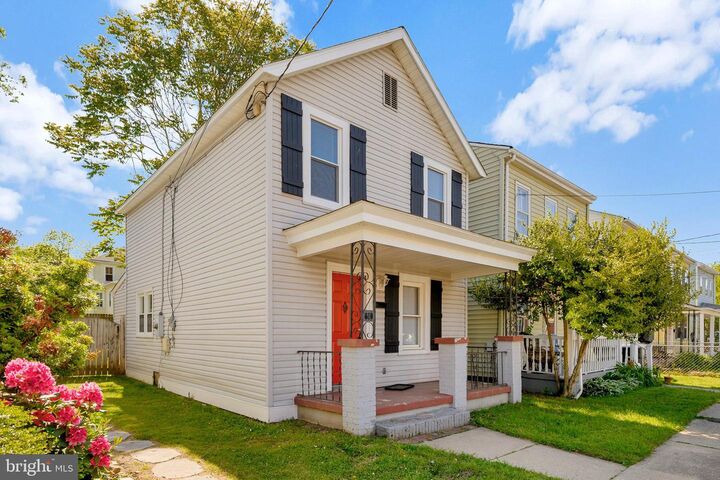 Property Photo:  610 Shepherd Street  VA 22401 
