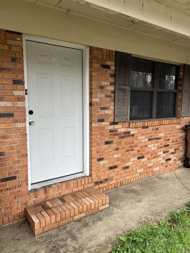 Property Photo:  301 W L'Anguille Avenue  AR 72396 