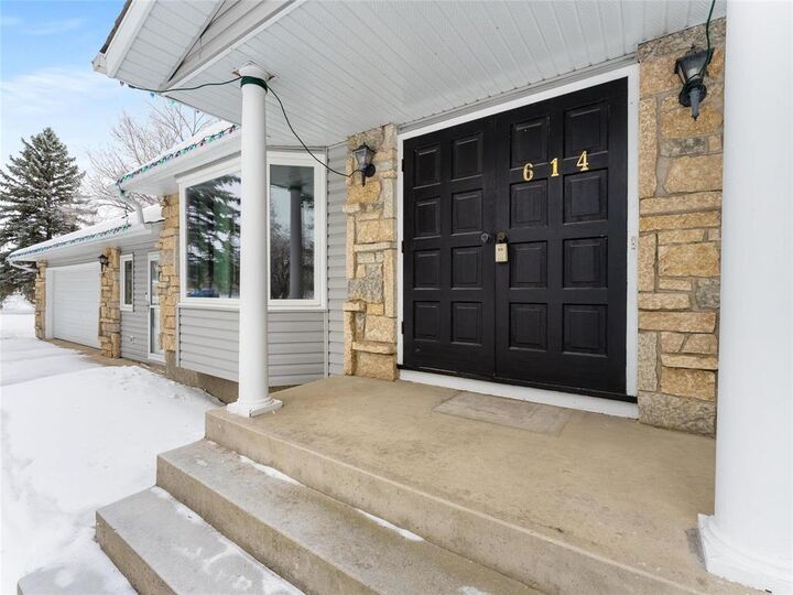 Photo de la propriété:  614 Spruce Drive  MB R0E 0M0 