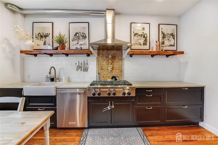 Property Photo:  129 Thorne Street  NJ 07307 