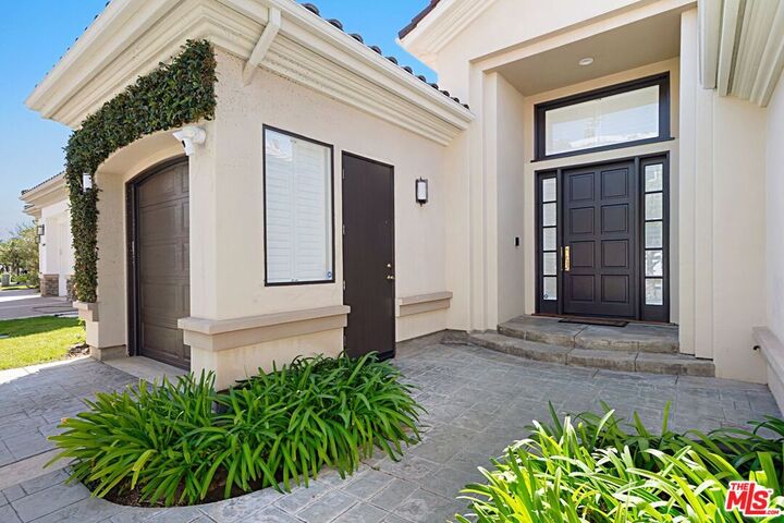 Property Photo:  16646 Calle Brittany  CA 90272 