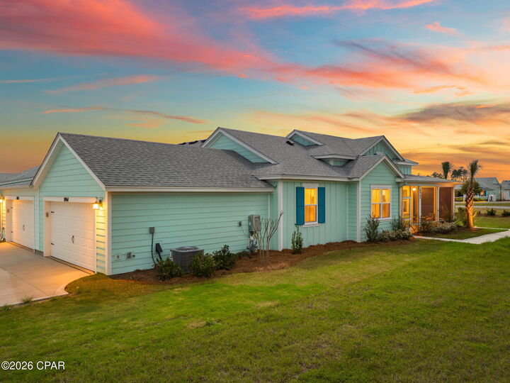 Property Photo:  8964 Parrot Place  FL 32413 