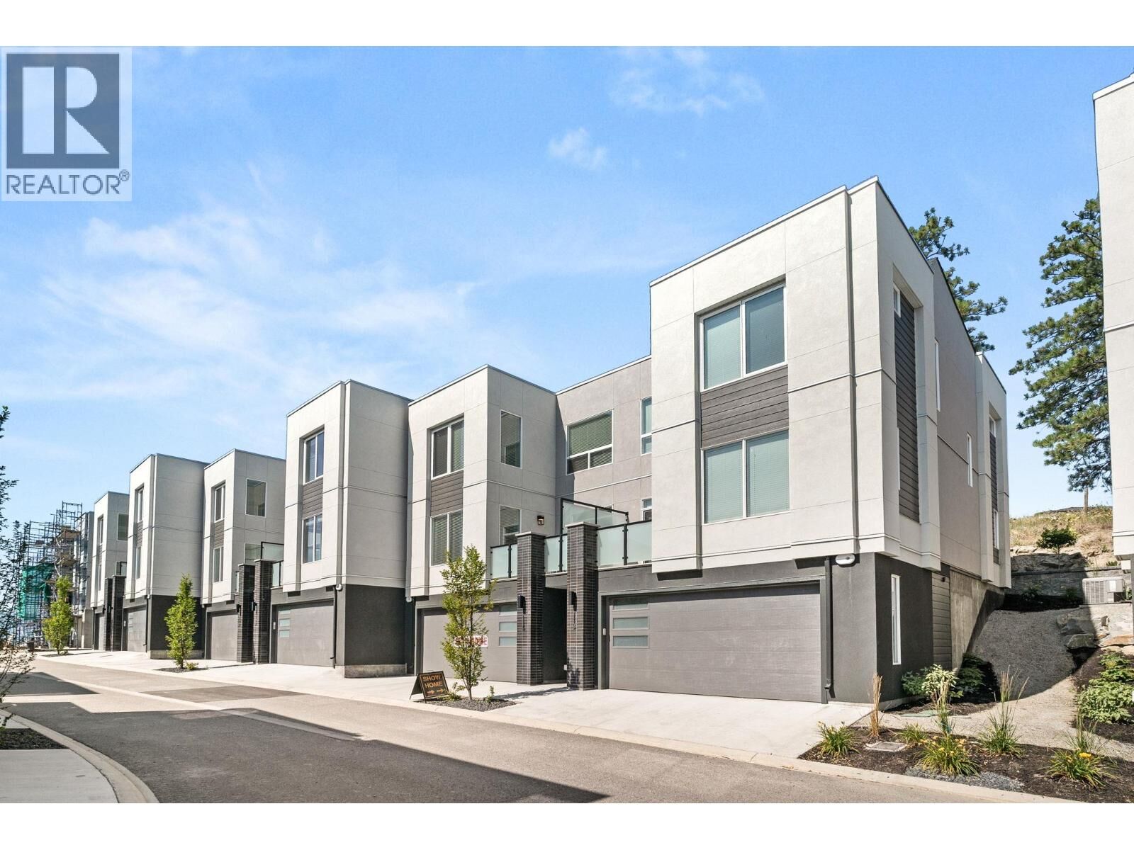 Property Photo:  610 Academy Way 118  BC V1V 0E8 