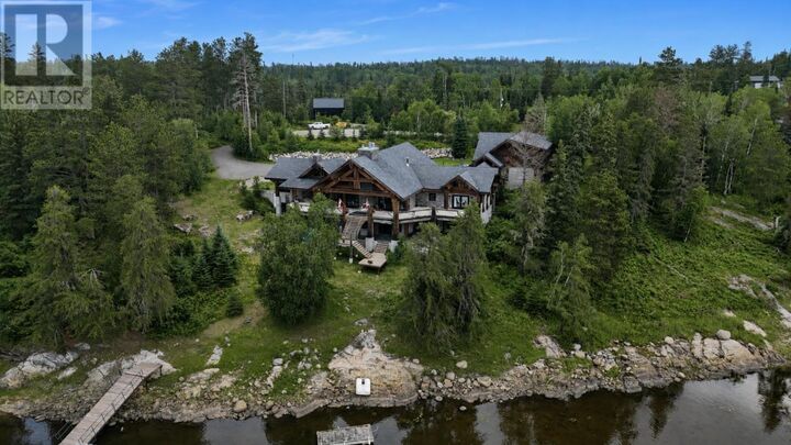 76 Middle Lake/Winnipeg River — photo 1