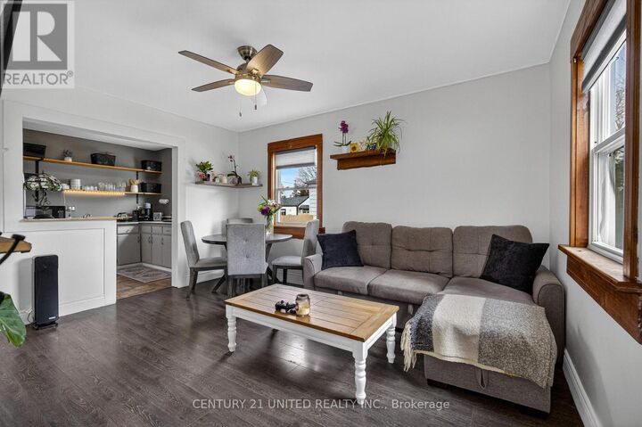 Property Photo:  542 McKellar Street  ON K9J 1R2 