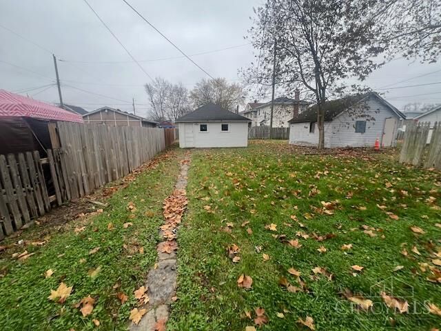 Property Photo:  805 Mary Etta Street  OH 45042 