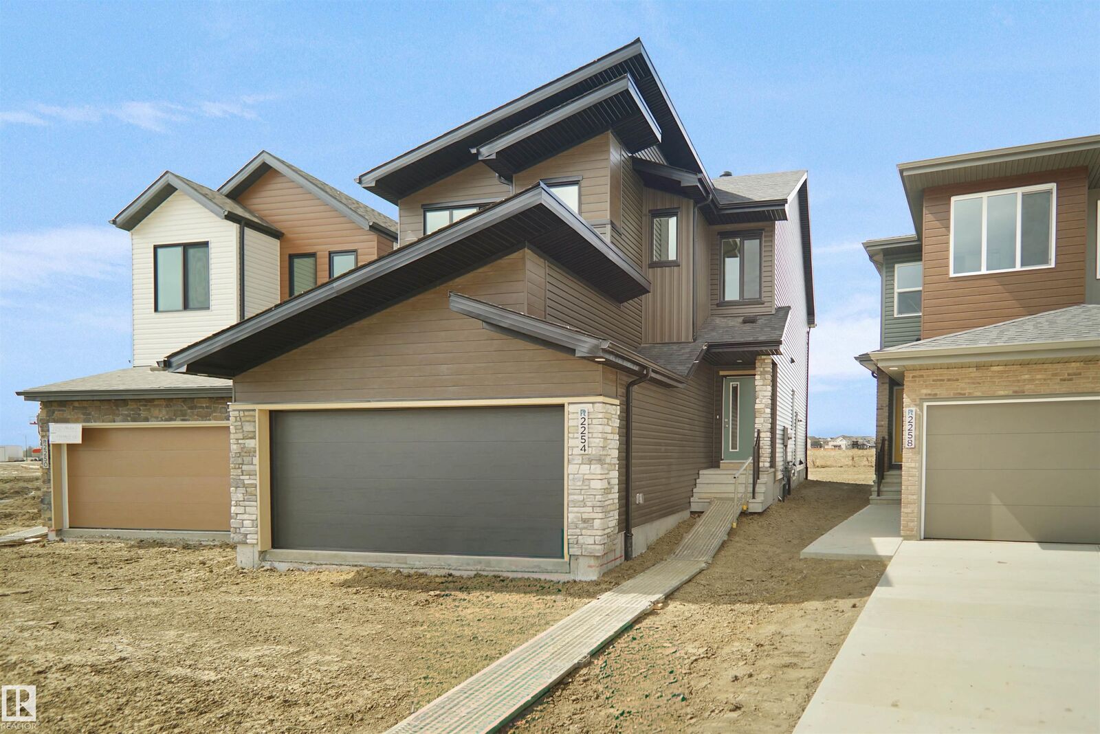 Property Photo: 7247 182 Avenue NW AB T5Z 0L5