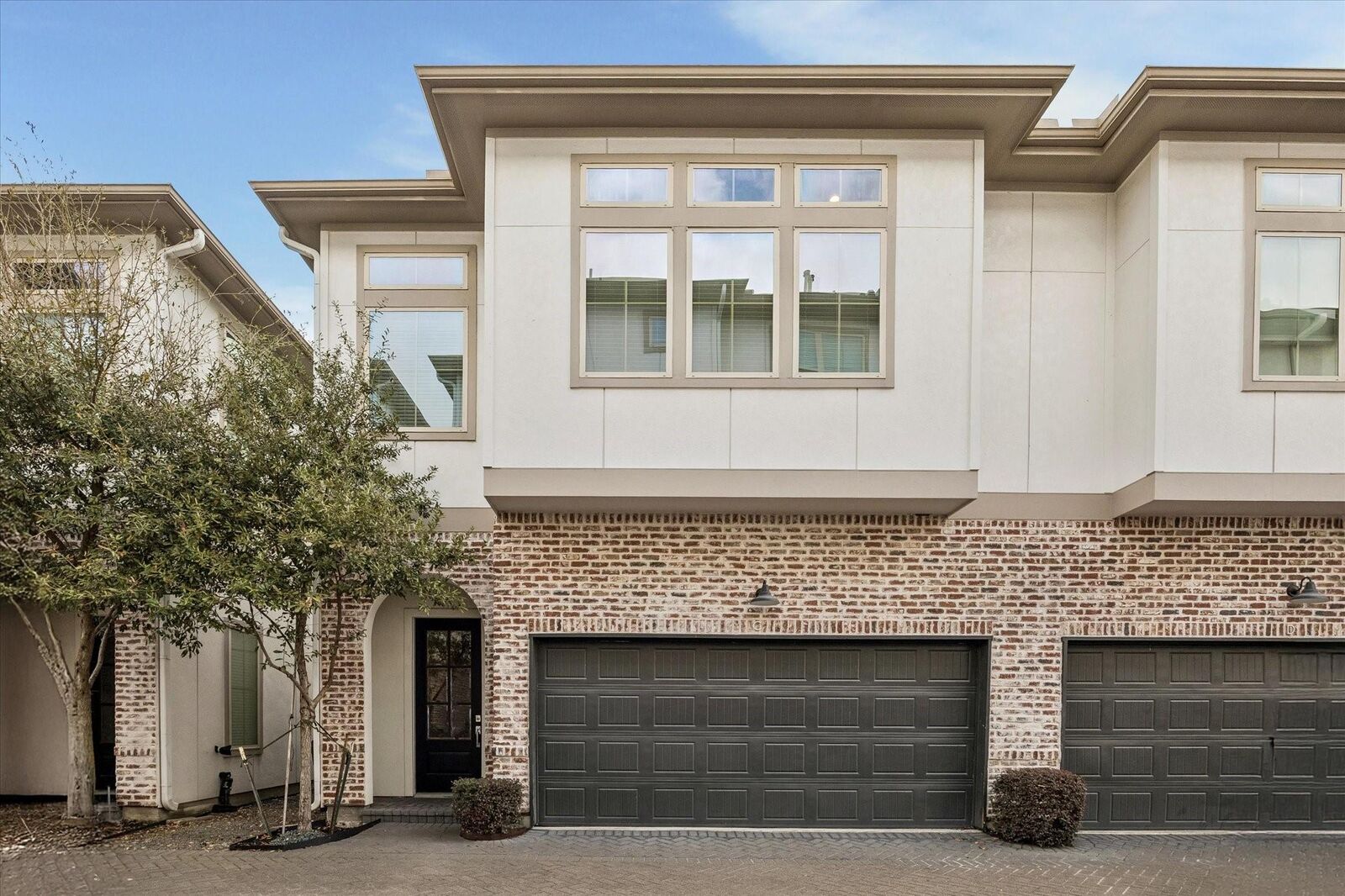 Property Photo:  5209 Allen Street C  TX 77007 