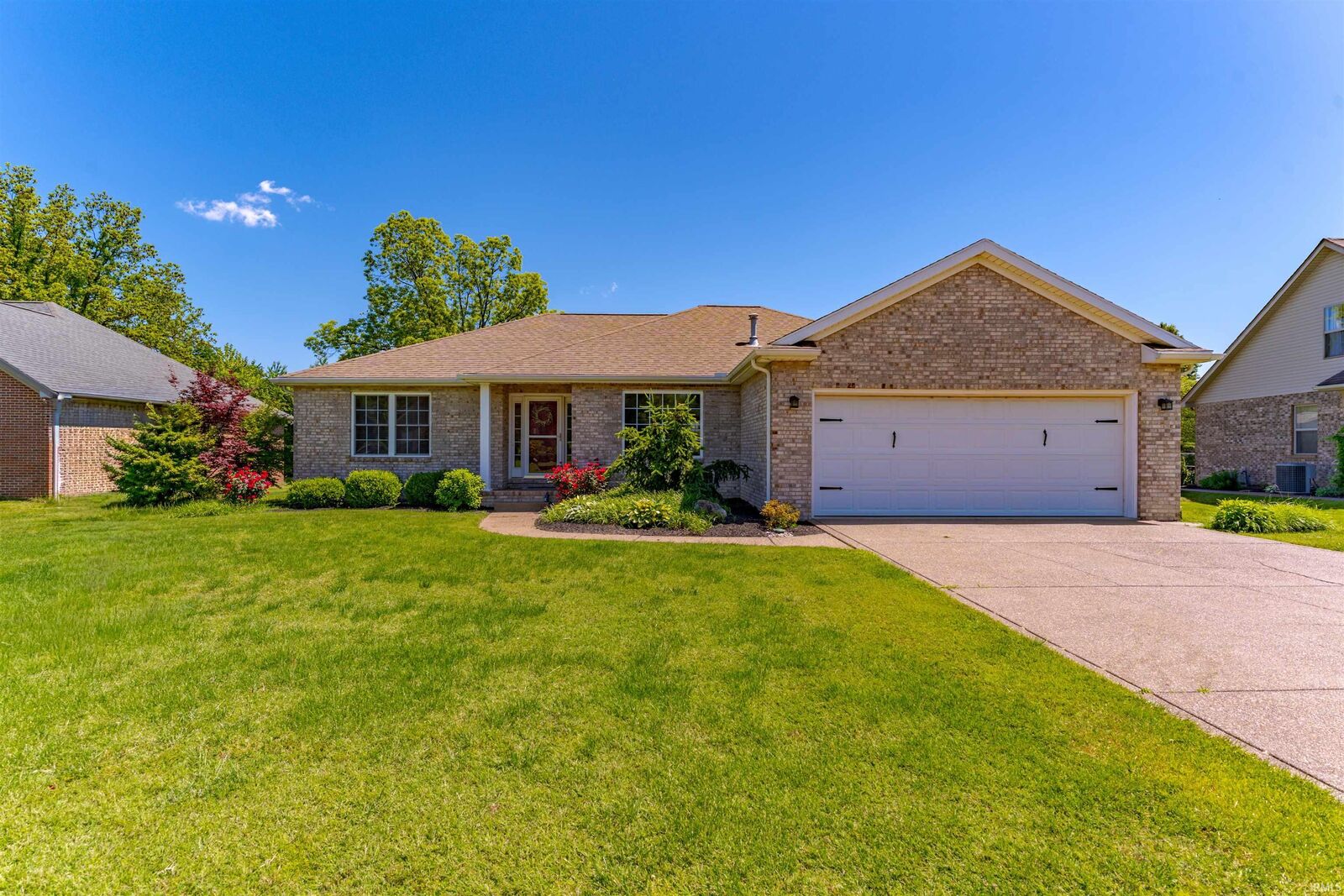 Property Photo:  2522 Caytlyn Court  IN 47630 