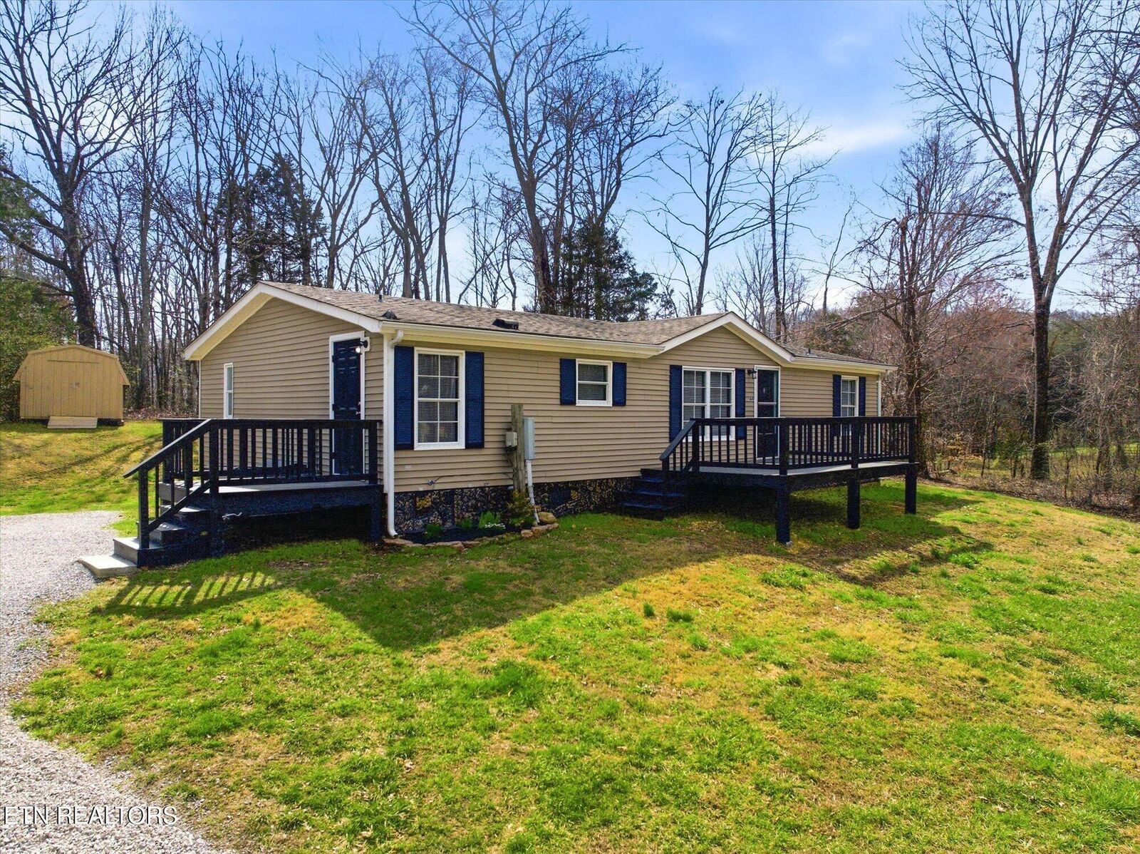 Property Photo:  64 County Road 100  TN 37322 