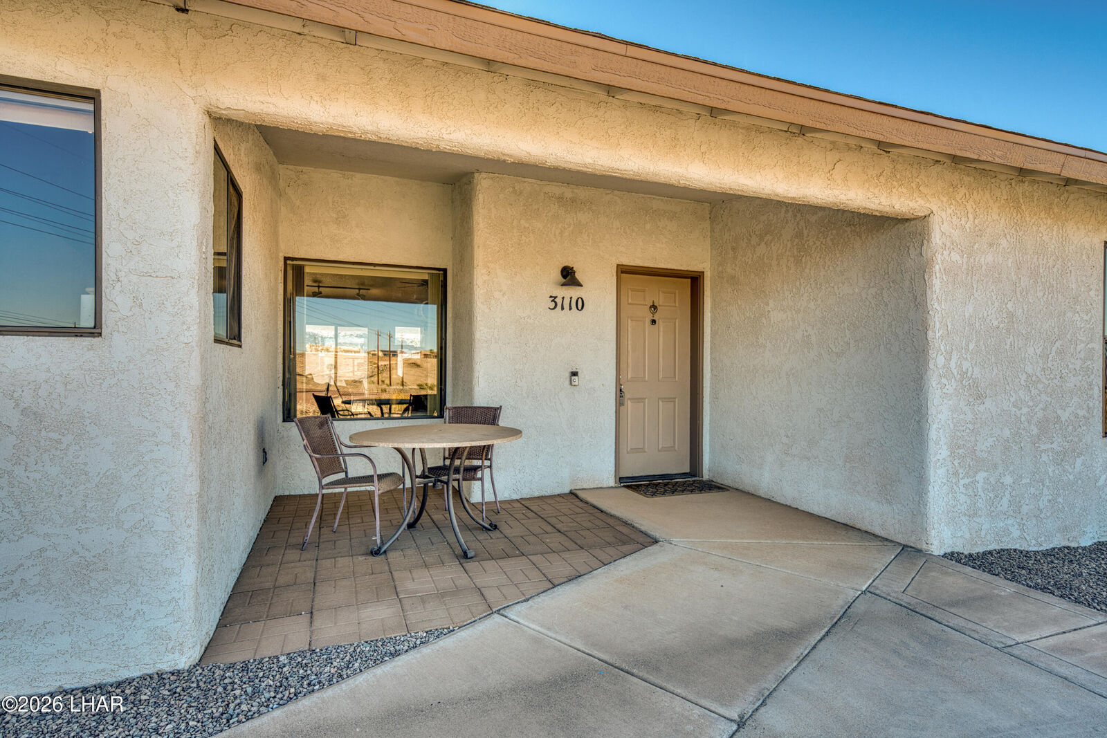 Property Photo: 3110 Douglas Dr AZ 86404