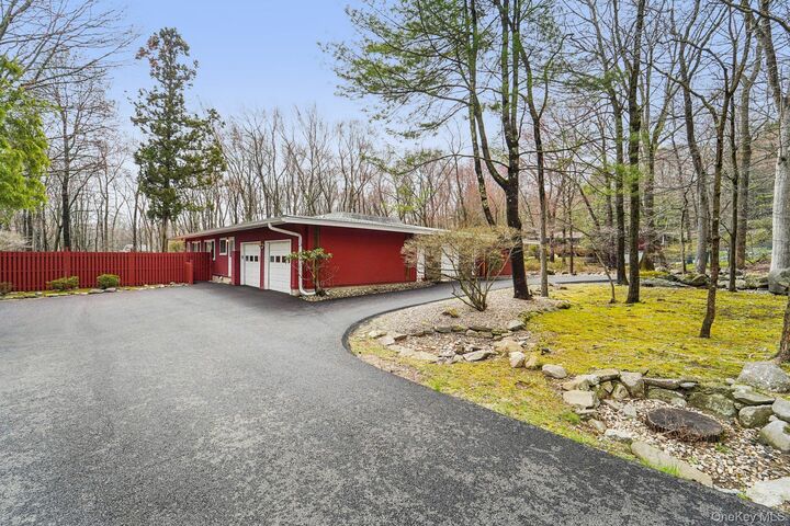 Property Photo:  18 Tamarack Lane  NY 10970 
