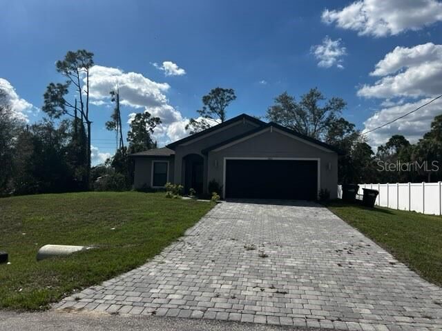 Property Photo: 1601 La Veta Street FL 34286