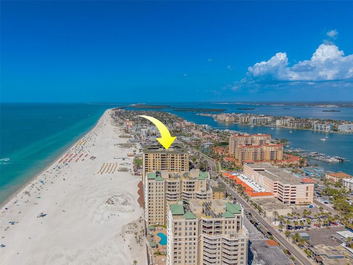 Property Photo: 11 Baymont Street 1109 FL 33767
