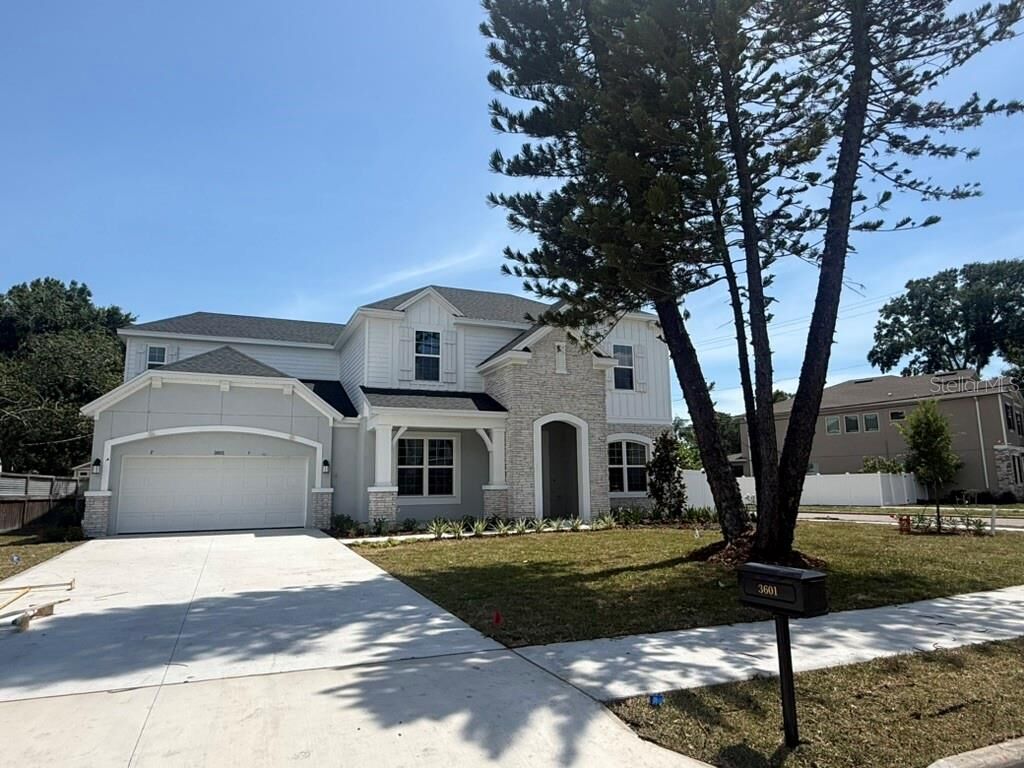 Property Photo:  3601 E Tampa Circle  FL 33629 