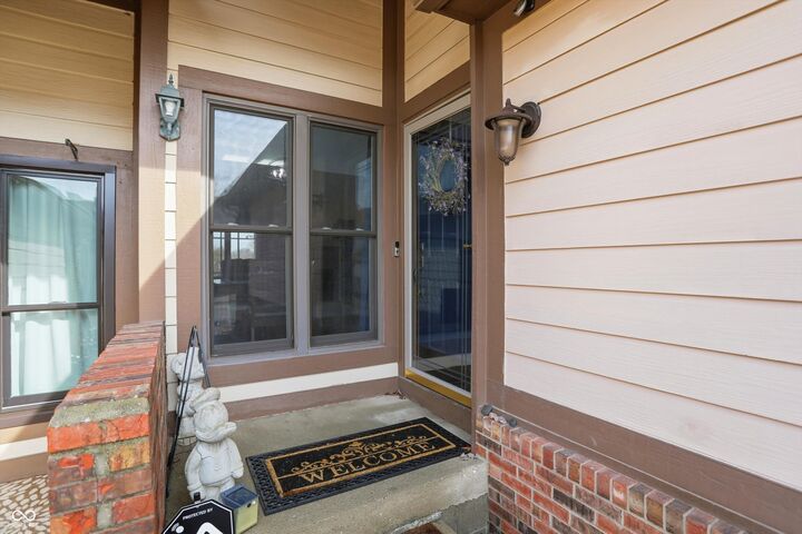 Property Photo:  656 Cielo Vista Drive  IN 46143 