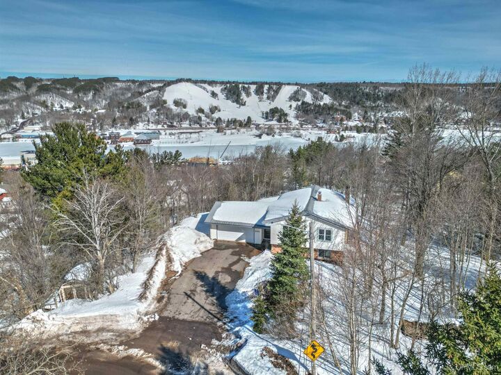 Property Photo:  320 Franklin Street  MI 49931 