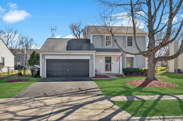 Property Photo: 1511 Glacier Parkway IL 60102