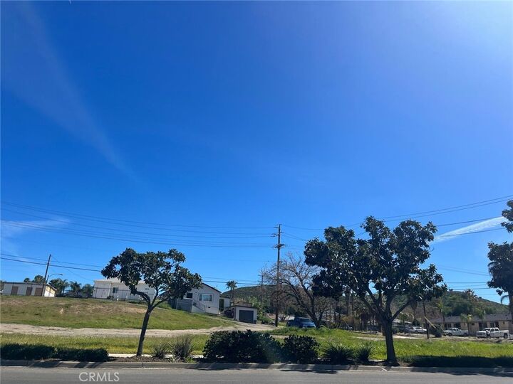 Property Photo:  402 N. Main  CA 92530 