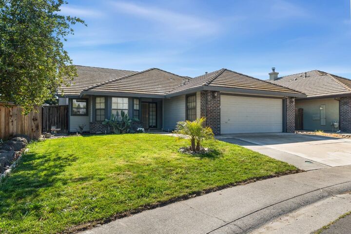 Property Photo:  914 Cedar Canyon Circle  CA 95632 