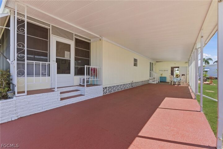 Property Photo:  406 Twig Court S  FL 33917 