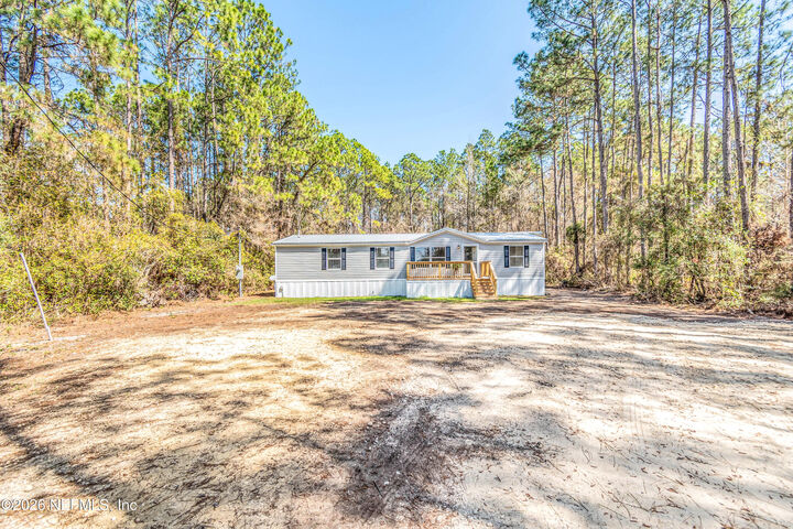 Property Photo: 11017 N County Road 229 N FL 32087