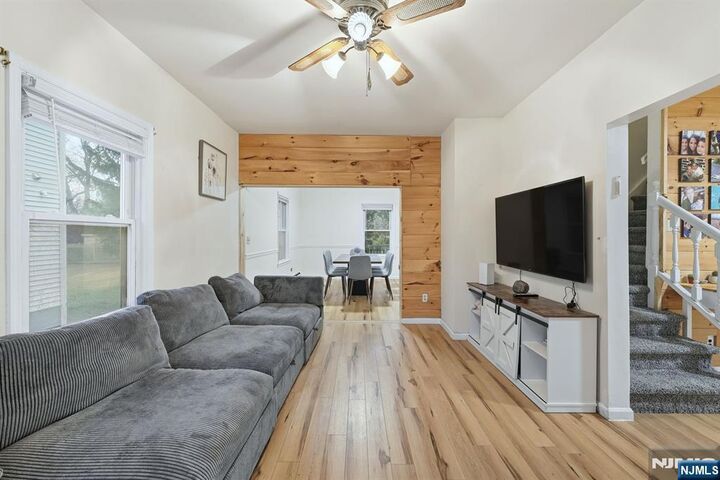 Property Photo:  31 West Street  NJ 07624 