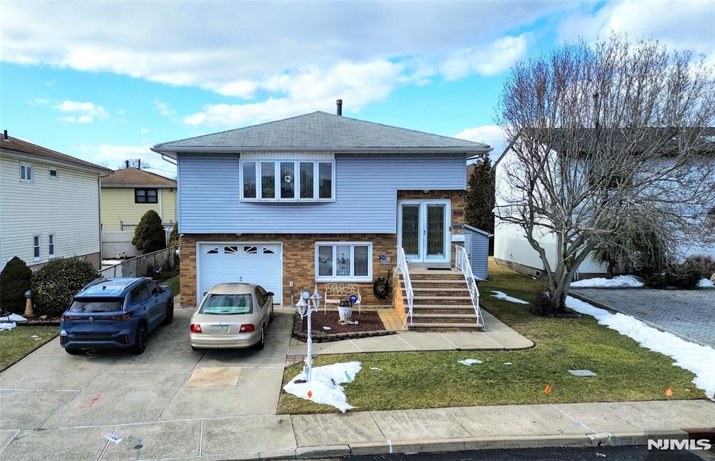 Property Photo:  1033 Park Drive  NJ 07094 