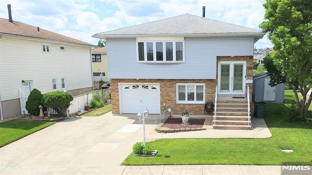 Property Photo:  1033 Park Drive  NJ 07094 