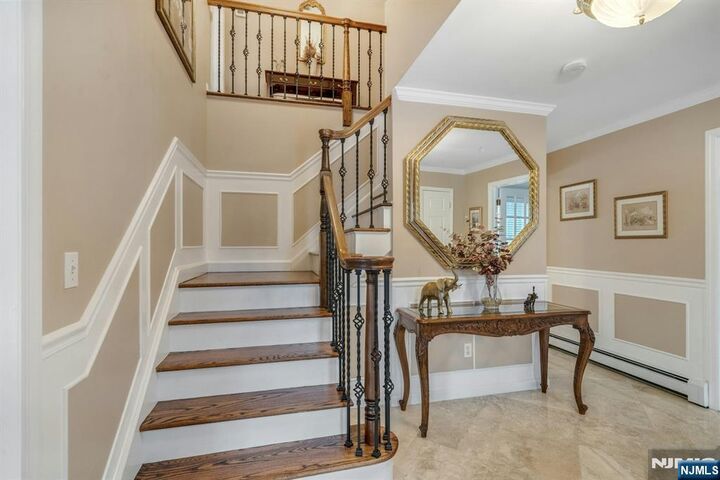 Property Photo:  35 Malcolm Place  NJ 07430 