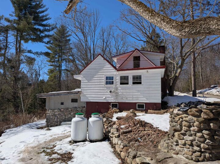 Property Photo: 374 Burton Highway NH 03086