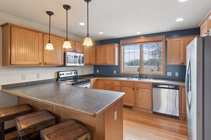 Property Photo:  1040 Preserve Boulevard  MN 55397 