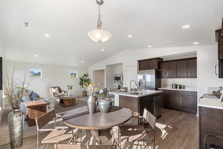 Property Photo: 21446 Livingston Drive OR 97701