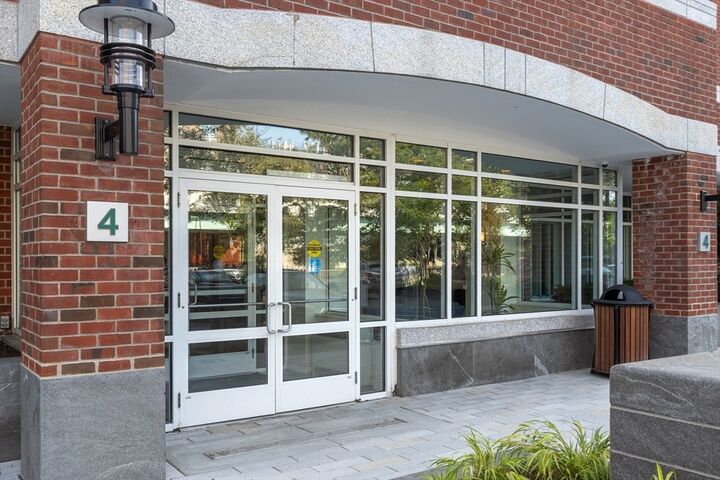 Property Photo:  4 Canal Park 609  MA 02141 