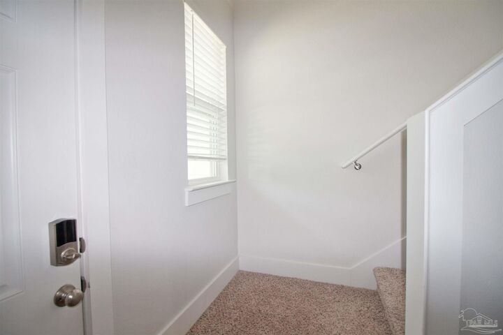 Property Photo:  1541 Farragut Way  FL 32534 