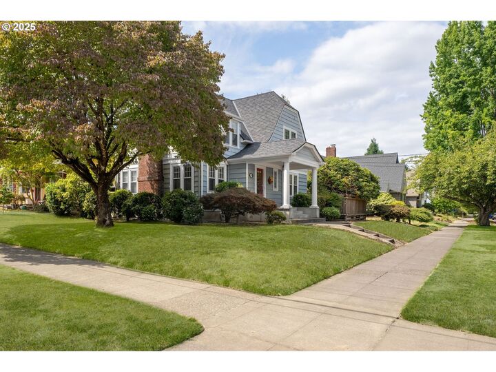 Property Photo:  3107 NE 27th Ave  OR 97212 