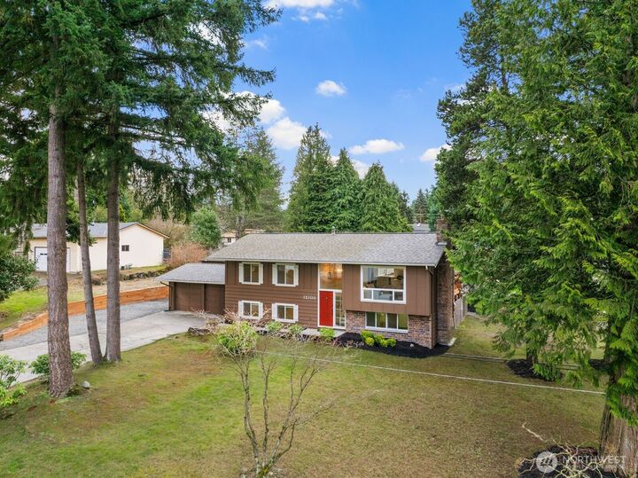 Property Photo:  12103 SE 70th Street  WA 98056 