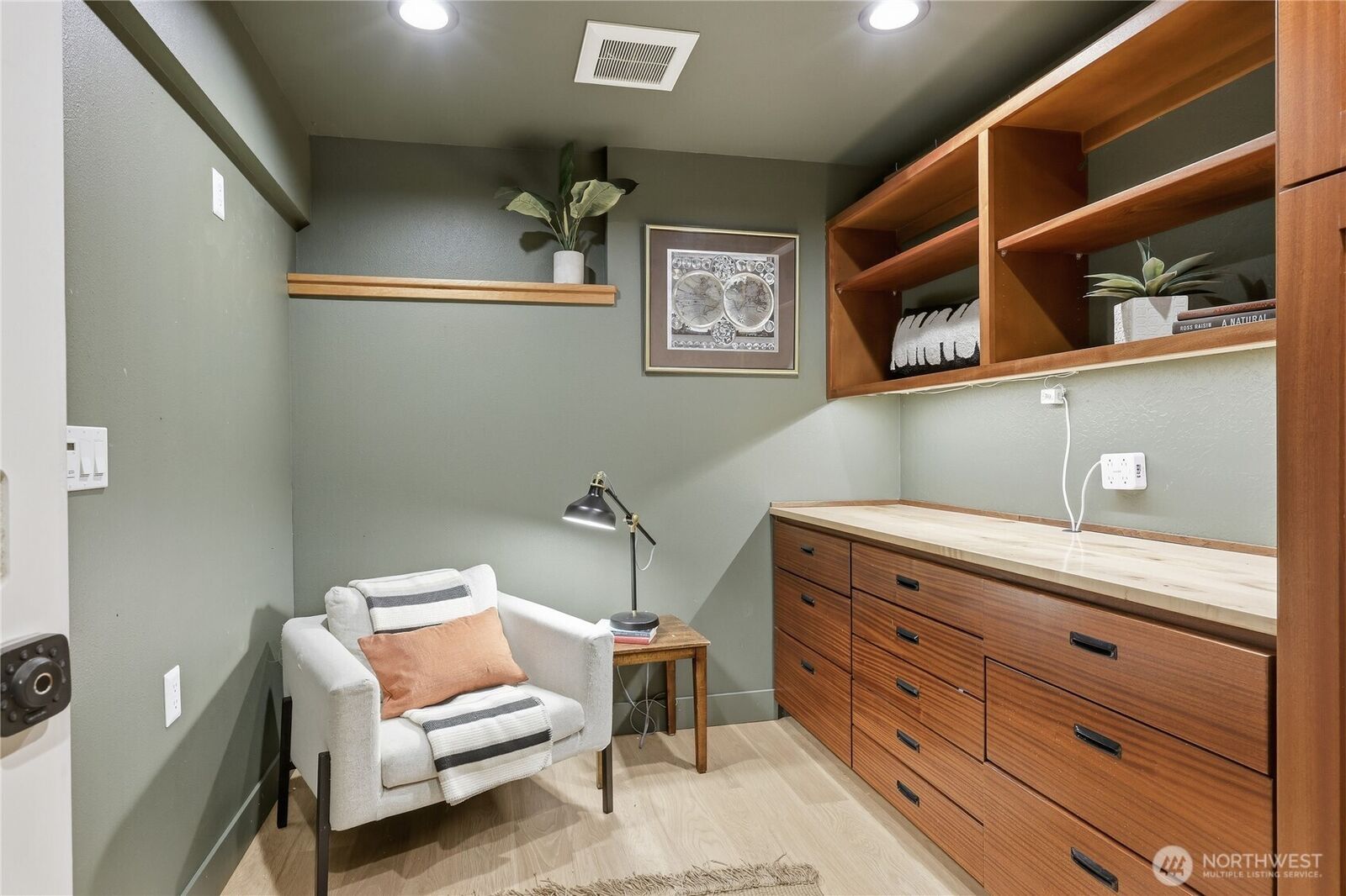 Property Photo:  30996  Old Hansville Road NE  WA 98346 