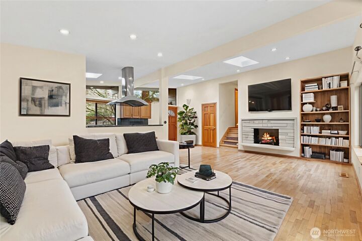 Property Photo:  17730  Corliss Avenue N  WA 98133 