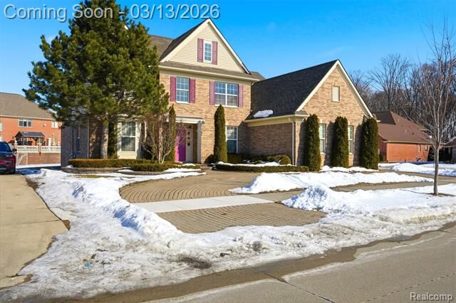 Property Photo:  42575 Silverwood Drive  MI 48314 