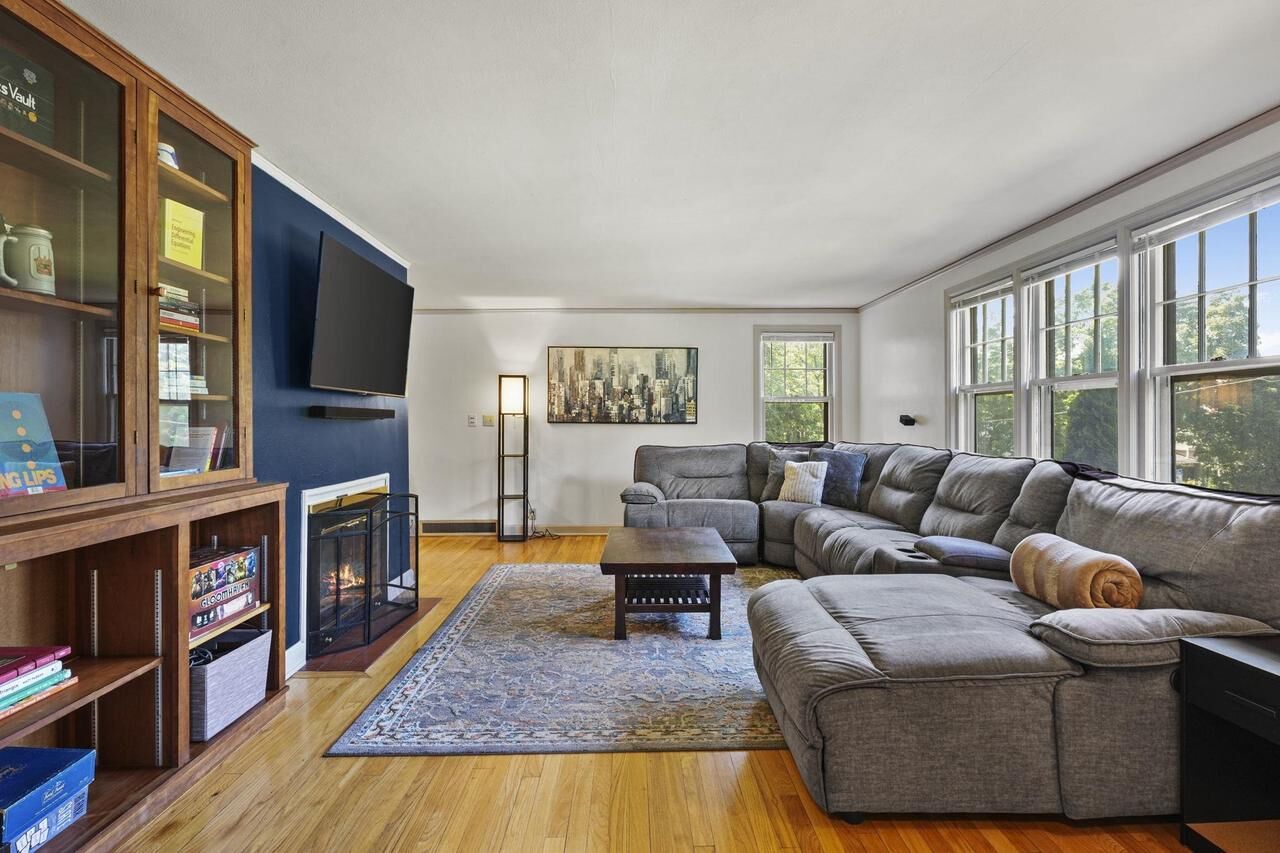 Property Photo: 1925 Kendall Avenue WI 53726