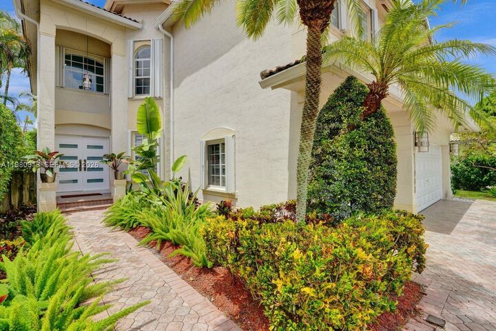 Property Photo:  11008 NW 73rd St  FL 33178 