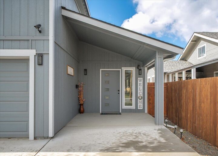 Property Photo:  4911 N Martin St  WA 99207 