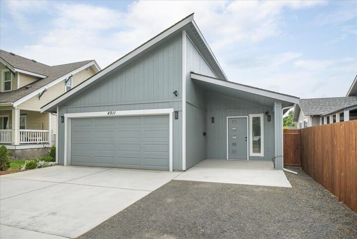 Property Photo:  4911 N Martin St  WA 99207 