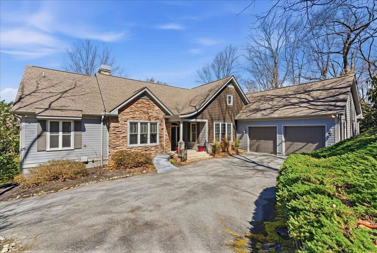 Property Photo:  3 Rustic Court  SC 29356 