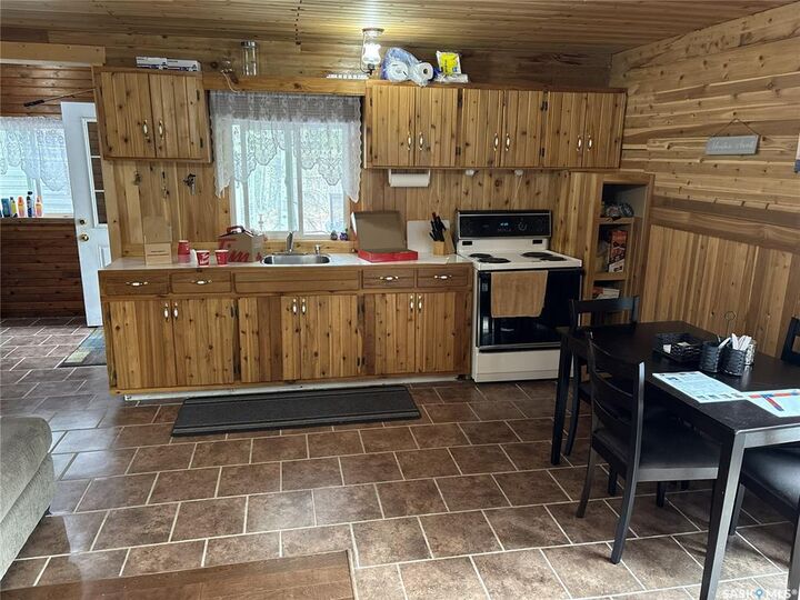 Property Photo:  500 Amisk Lane  SK S0M 1J0 
