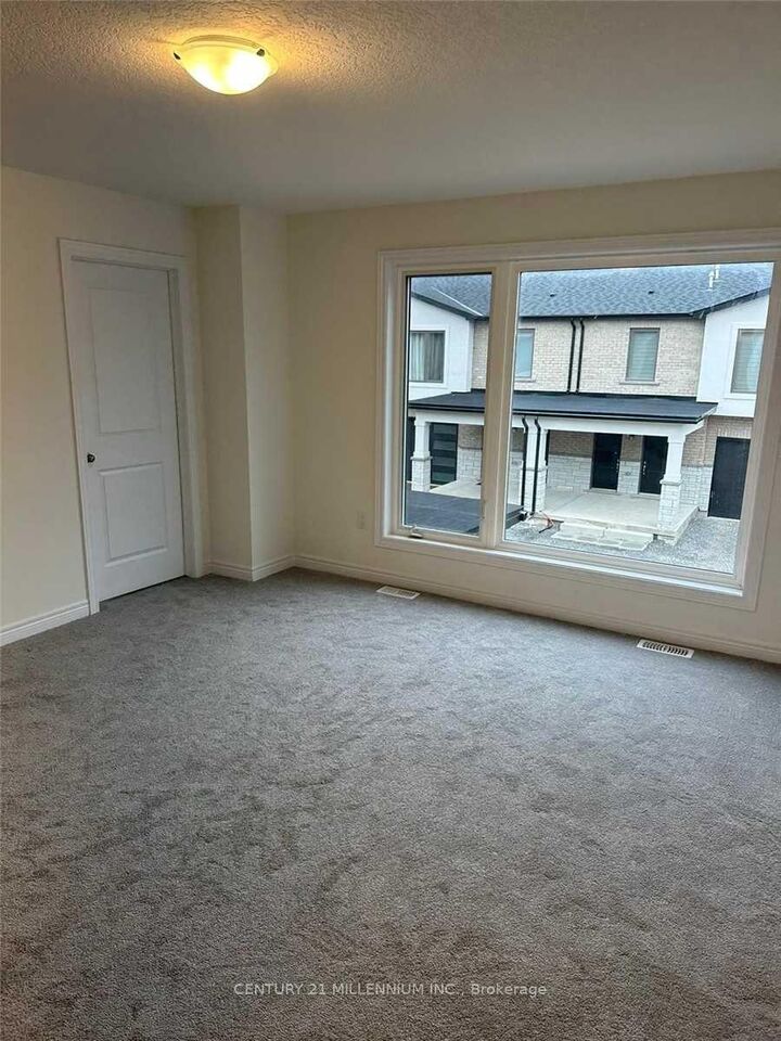 Property Photo:  7 Alayche Trail  ON L3C 0J7 