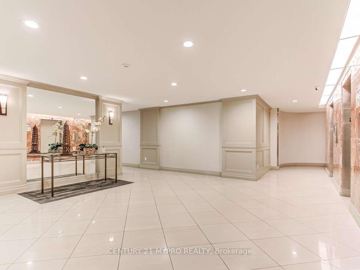 Property Photo:  1900 Sheppard Avenue E 1203  ON M2J 4T4 